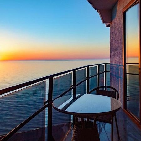 Tower Apartments Batumi Exterior photo