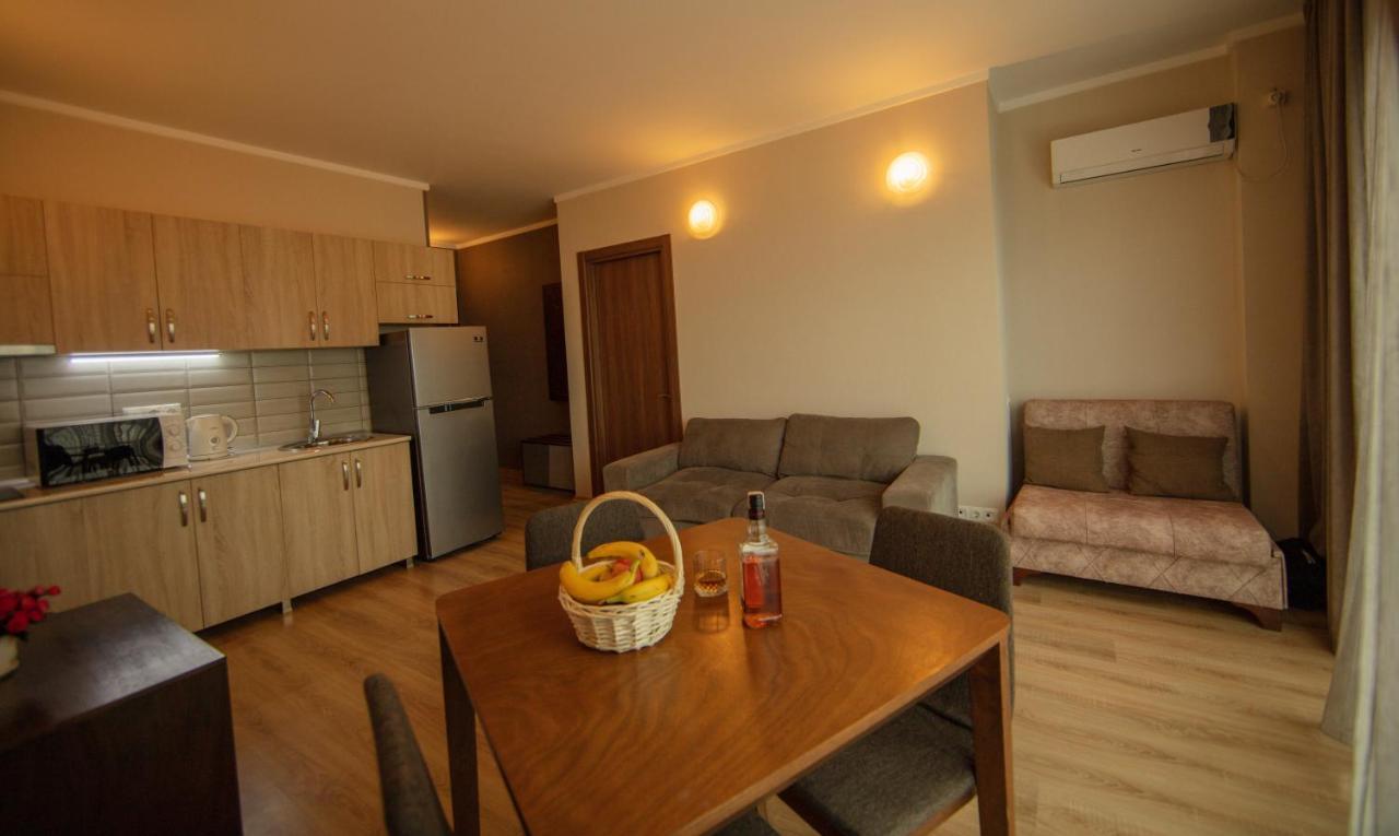 Tower Apartments Batumi Exterior photo