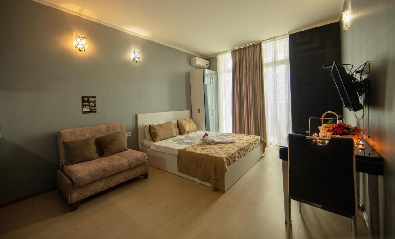 Tower Apartments Batumi Exterior photo
