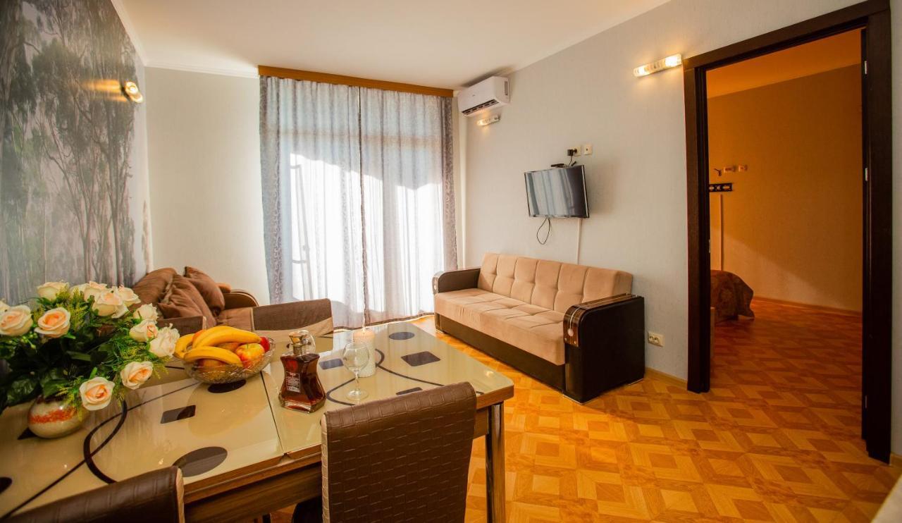 Tower Apartments Batumi Exterior photo
