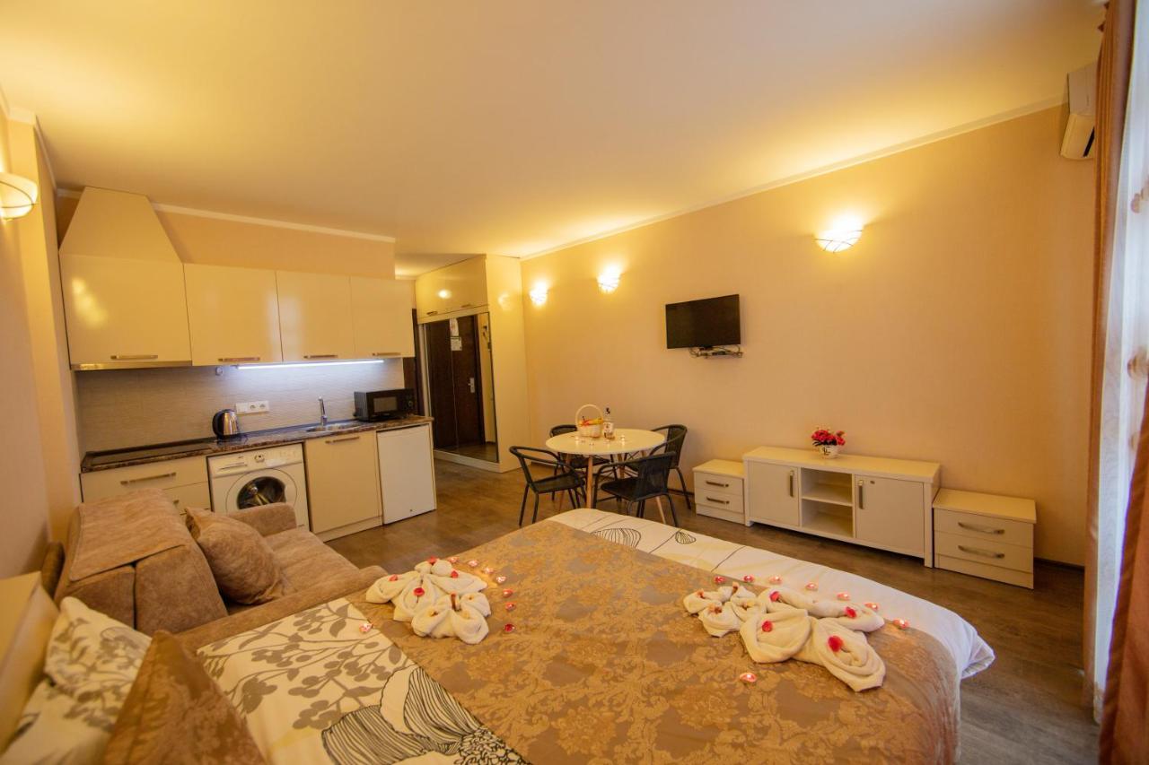 Tower Apartments Batumi Exterior photo