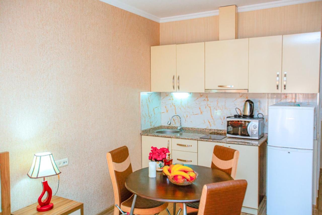 Tower Apartments Batumi Exterior photo